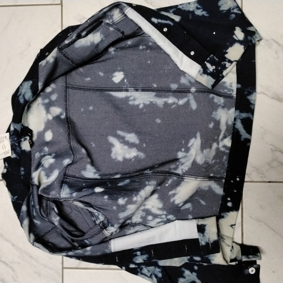 #7B - 👌Tie-dyed-look White/Blue Denim Jean Jacket - sz Large - Picture 10 of 13